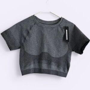 Nova Sport Gray and Black Ribbed Crop Top Size L NWT